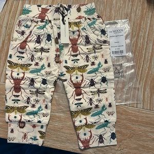 Kate Quinn pants